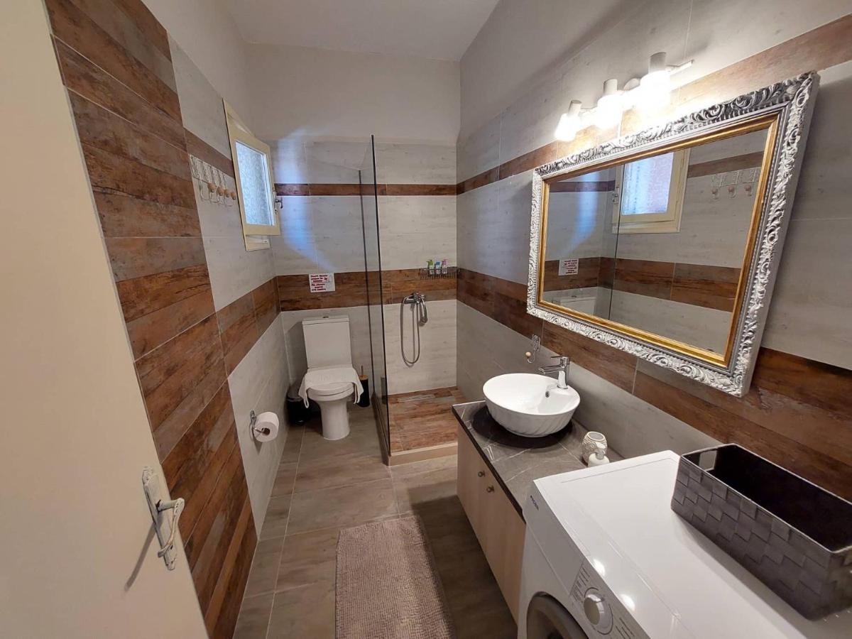 Anatoli Apartment بيراما المظهر الخارجي الصورة